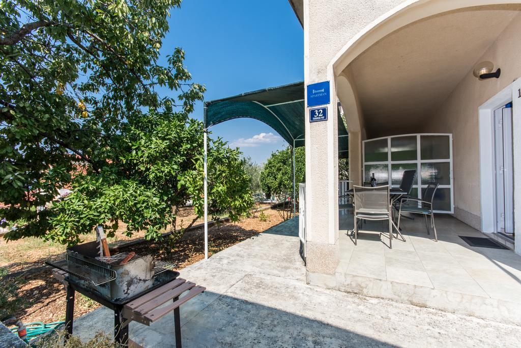 Apartments Fani Τρογκίρ Εξωτερικό φωτογραφία